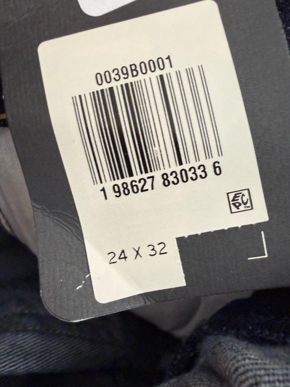 NWT Levi's 728 High-Rise Wide Leg Jeans in Dark Blue - Picture 7 of 8